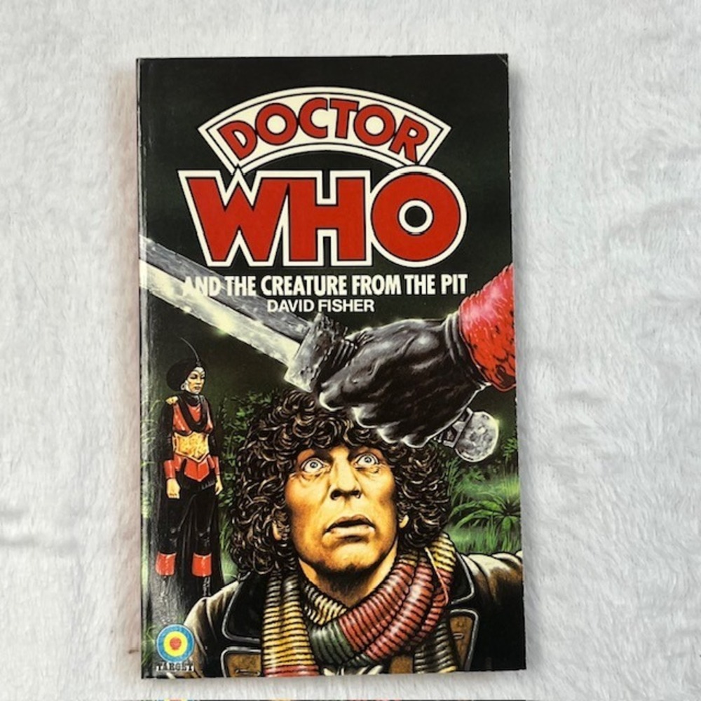 Doctor Who and the Creature from the Pit David Fisher Target Paperback Book